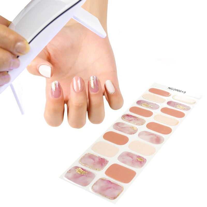 Sticker gel Real Nails per unghie perfette in pochi minuti, senza HEMA.