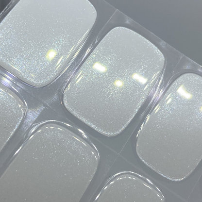 Sticker gel Real Nails per unghie perfette in pochi minuti, senza HEMA.