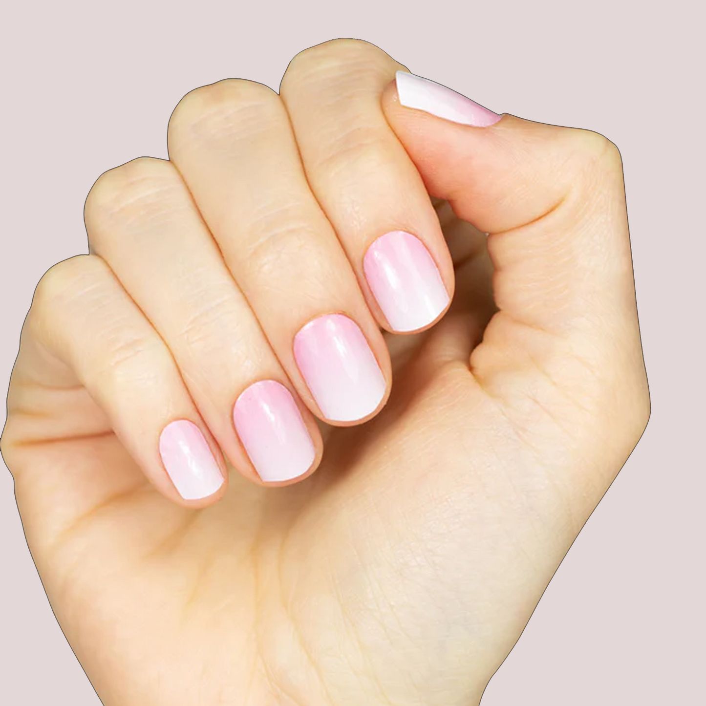 Sticker gel Real Nails per unghie perfette in pochi minuti, senza HEMA.