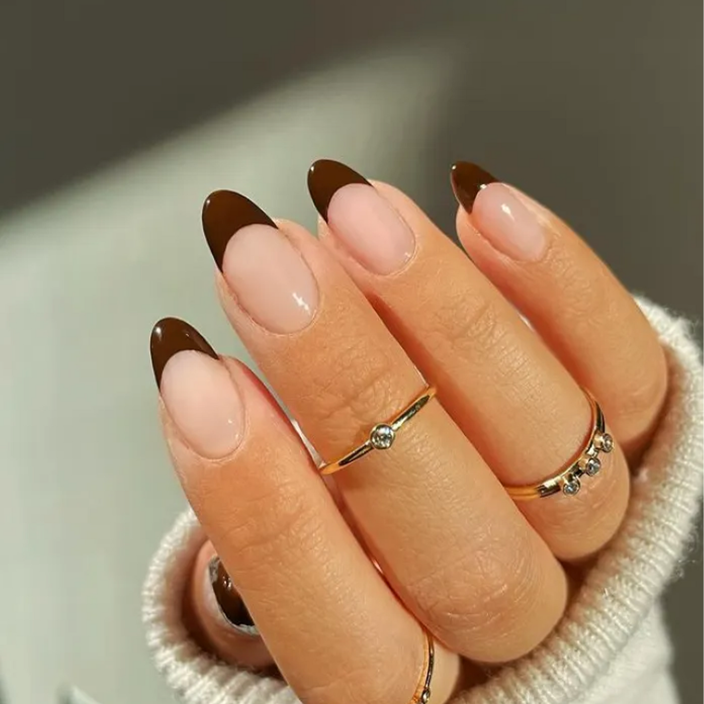 Sticker gel Real Nails per unghie perfette in pochi minuti, senza HEMA.