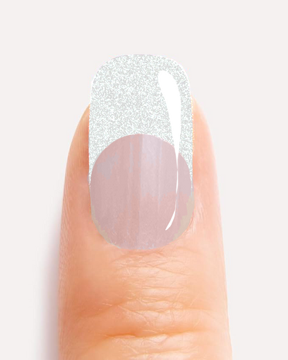 Sticker gel Real Nails per unghie perfette in pochi minuti, senza HEMA.