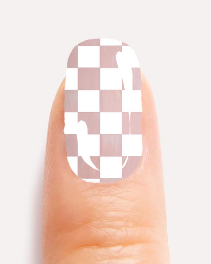 Sticker gel Real Nails per unghie perfette in pochi minuti, senza HEMA.